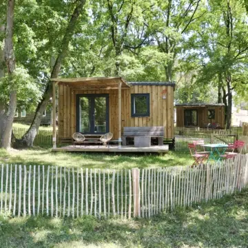 cabanon-du-lac-devanture