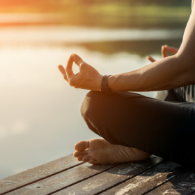 Camping Gers, Whakalodge, détente en bord de lac, yoga