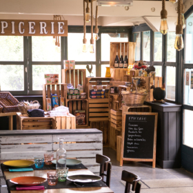 Camping Gers, Whakalodge, épicerie, spécialités du Gers