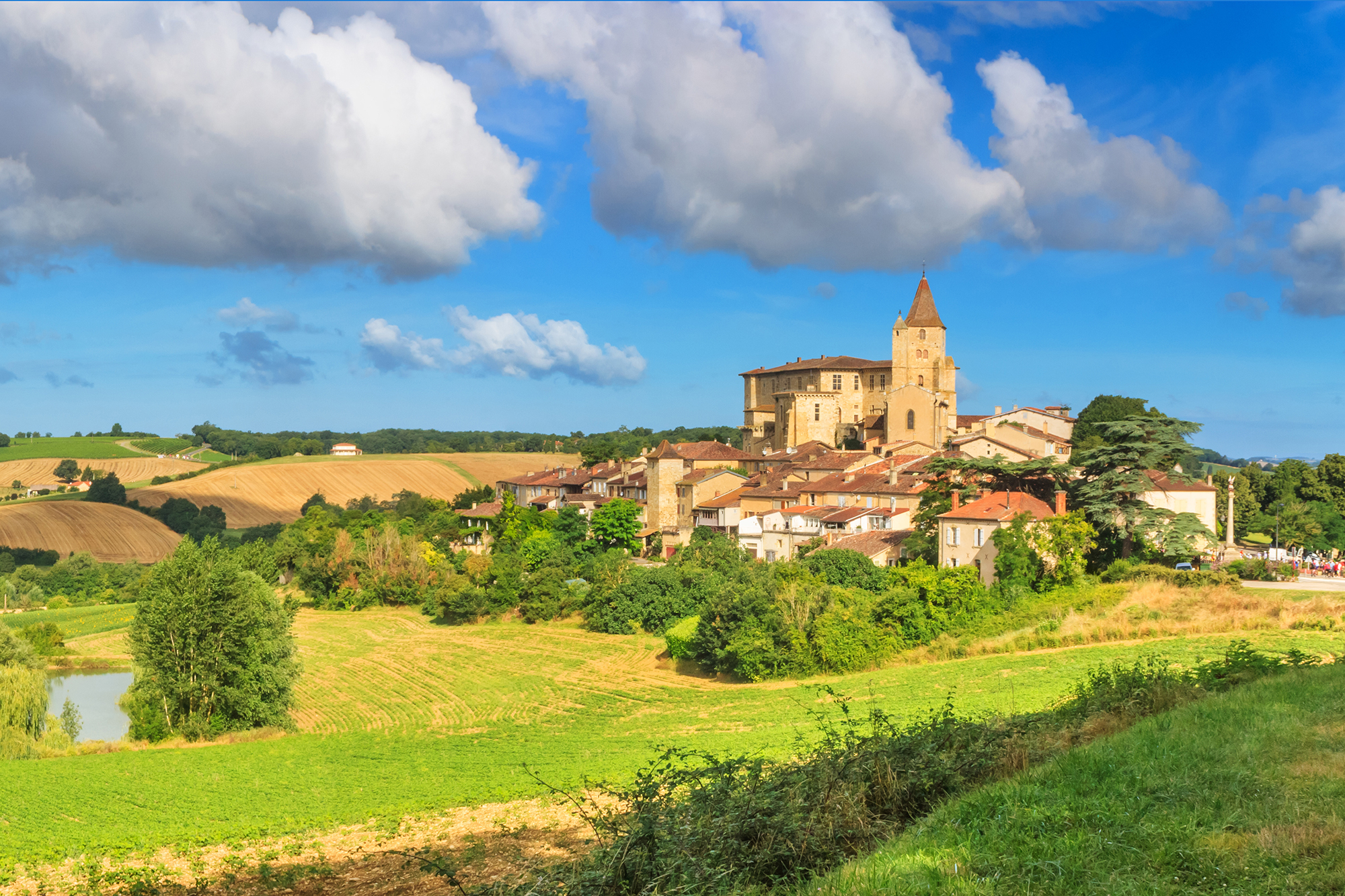 Camping Gers, Whakalodge, Village de Lavardens © Shutterstock
