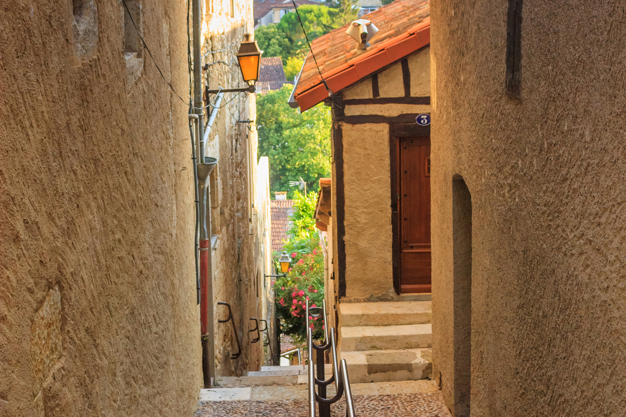 Camping Gers, Whakalodge, Auch, pousterles © Shutterstock