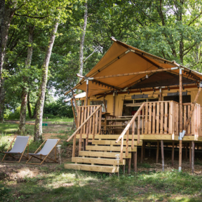 Camping Gers, Whakalodge, locatif premium, Tente glamping, dreamlodge, ext&eacute;rieur