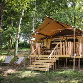 Camping Gers, Whakalodge, locatif premium, Tente glamping, dreamlodge, extérieur