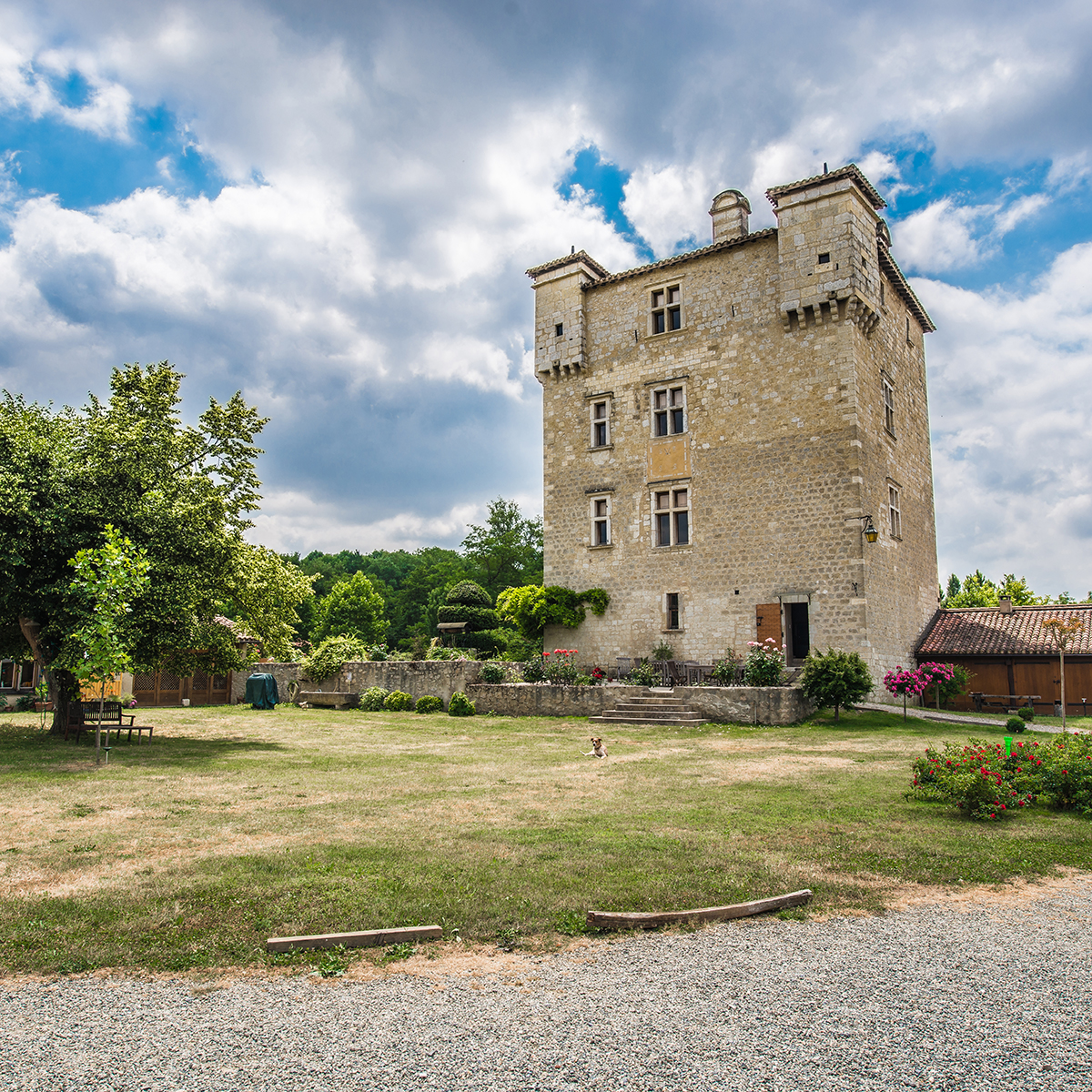 Camping Gers, Whakalodge, paysage, Château, Gers