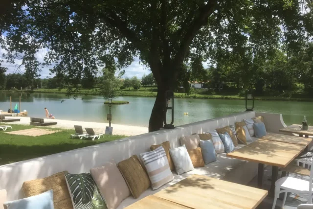 terrasse-a-lombre-du-chene