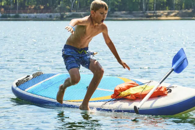 paddle-chute-dans-leau