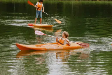kayak-et-paddle-sur-lac